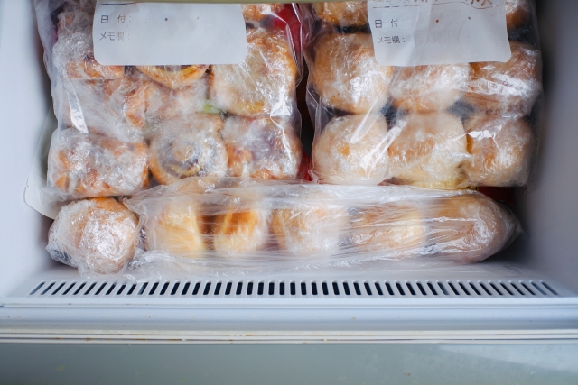 ジャムパンの冷凍保存の方法と日持ちする賞味期限・消費期限は１ヵ月が目安、推奨は２週間
