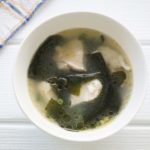 鶏肉×鶏ガラスープの中華レシピ！人気・定番のワカメスープをガッツリさせる作り方