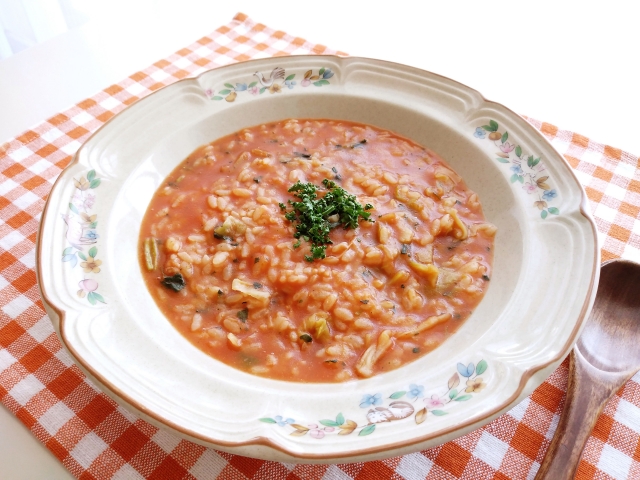 トマトスープのレンジ・レシピ：リメイク可のリゾット