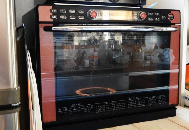 揚げ物の温め直し方：オーブンレンジのトースター機能を使った衣をサクサク！簡単にカリカリにする方法