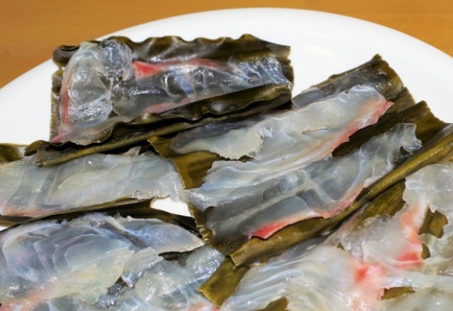 刺身のリメイク料理術：鯛とヒラメの昆布締めにするのが正解のレシピ！
