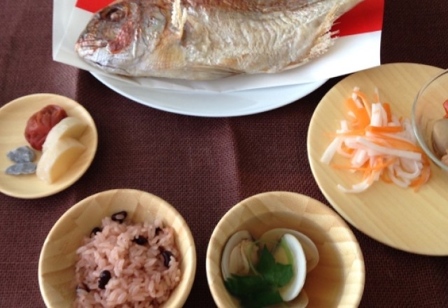 【ひな祭りの献立】ちらし寿司以外のレシピは『お食べ初めの鯛』がおすすめの食べ物