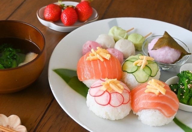 【ひな祭りの献立】ちらし寿司以外のレシピは『てまり寿司』が定番の変わり種