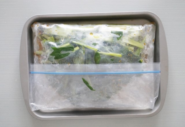 【冷凍保存】小松菜の辛子和えの保存の仕方と日持ち期間（賞味期限：2週間～1ヵ月以内）