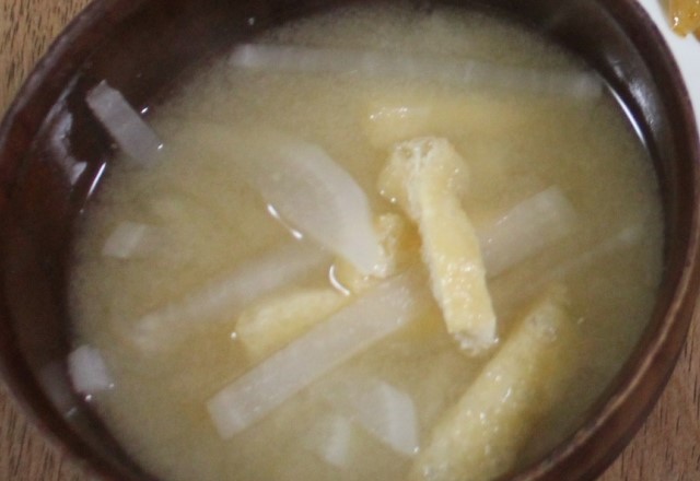 生姜焼きに合う汁物：生姜焼き献立の味噌汁は『具材に大根と油揚げ』が栄養バランスアップ