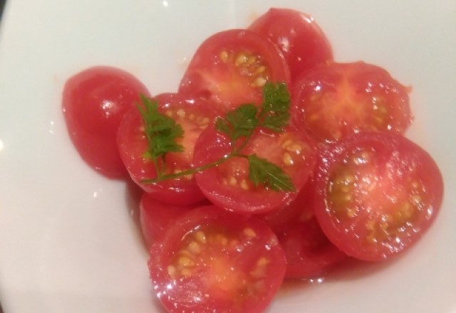 カンタン酢⇒湯むき・皮むきなしのトマトマリネの作り方