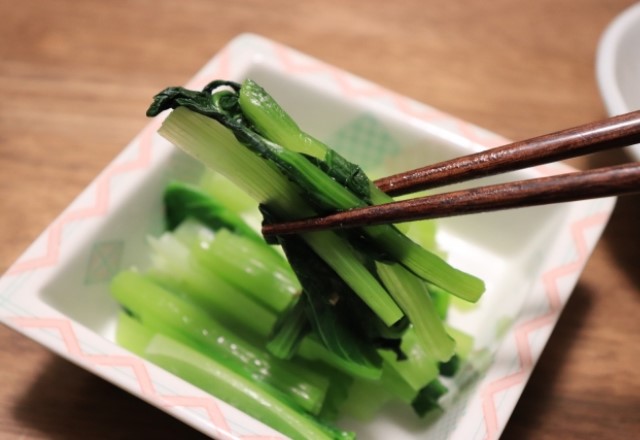 【小松菜】おひたしの日持ちと保存方法！冷蔵庫の作り置きと冷凍保存の保存期間